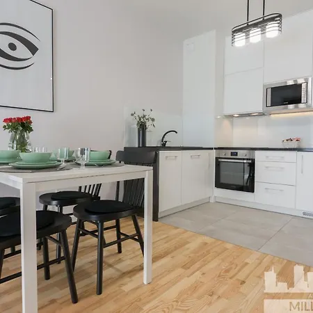 Millennium Union 华沙